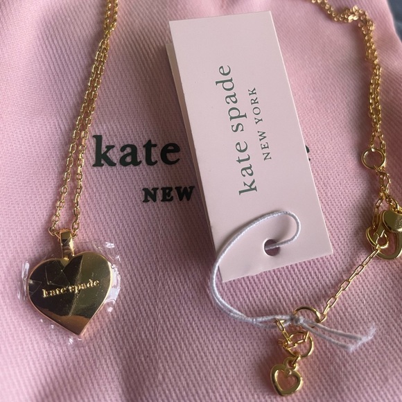 Kate Spade ♠️ Take Heart Pendant Necklace - Picture 6 of 6